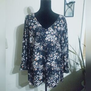 EVRI Black Floral V-Neck Tunic with Rust and White Blossoms